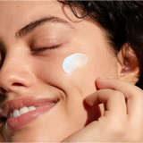 NEW * Refreshing Water Plumping Gel SPF30